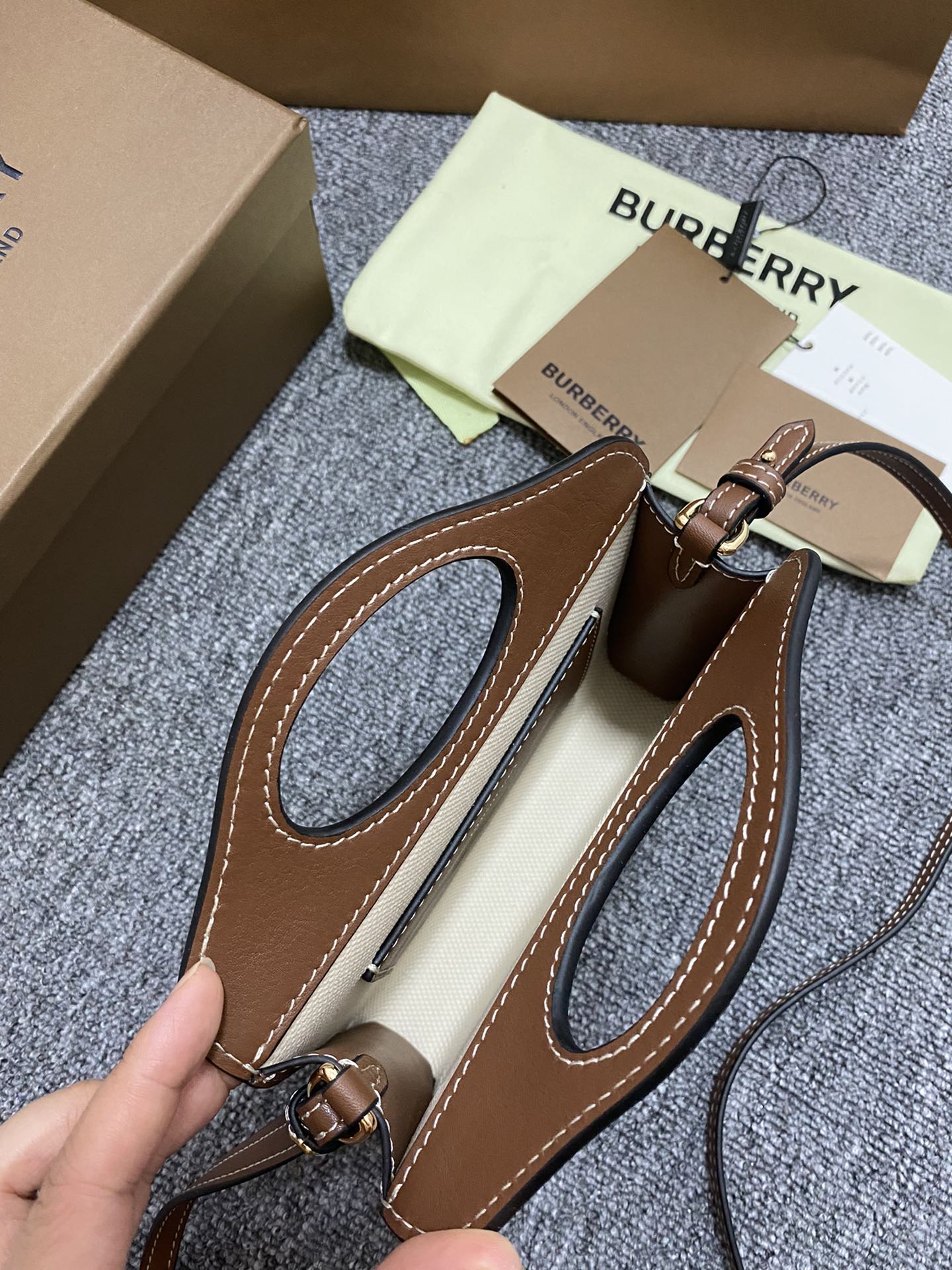 Burberry (25)