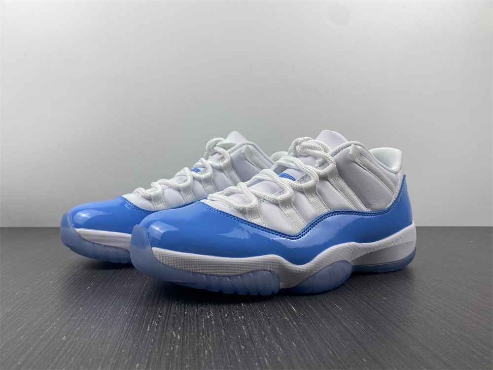 Jordan 11 Low 