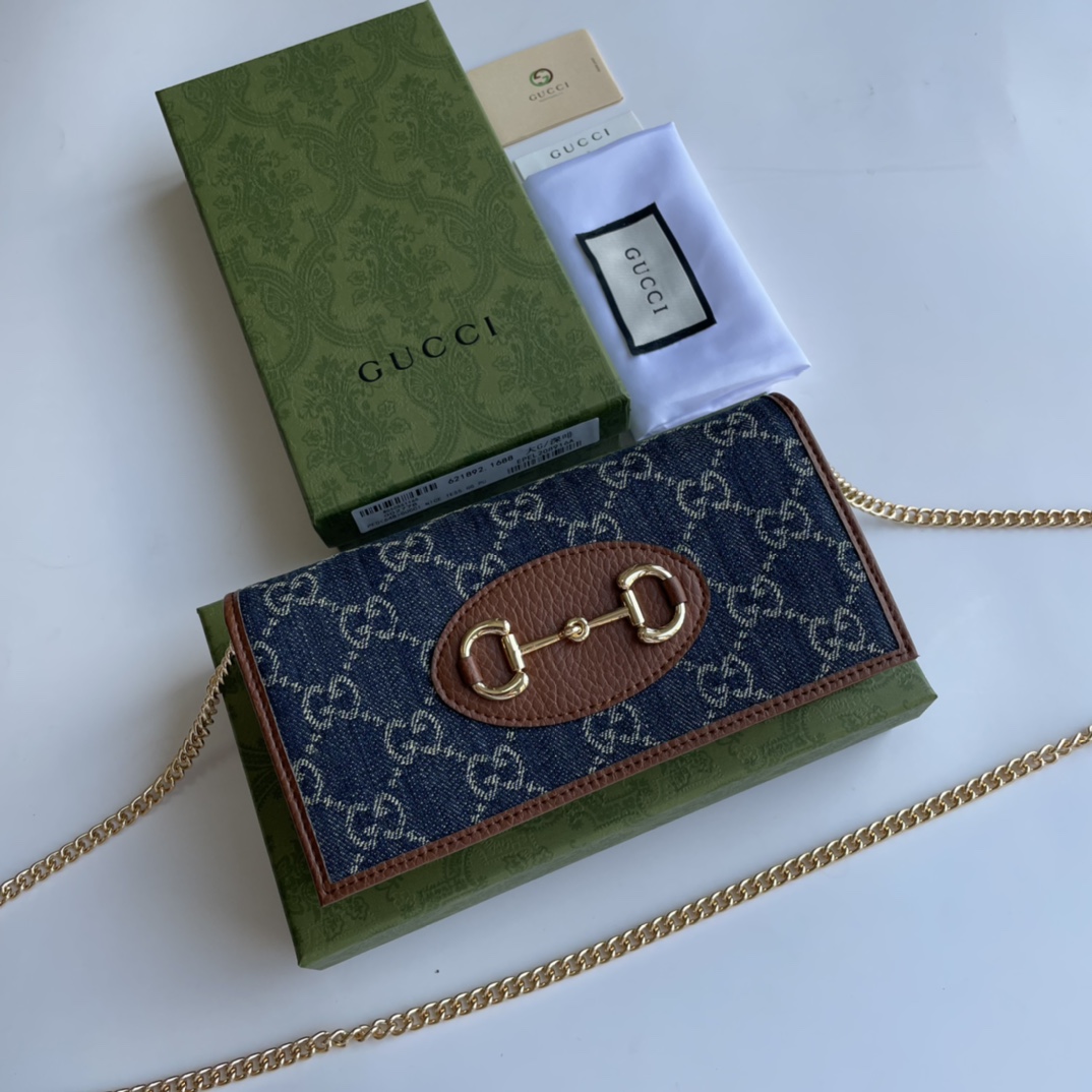 GUCCI 621892 19x10x4cm