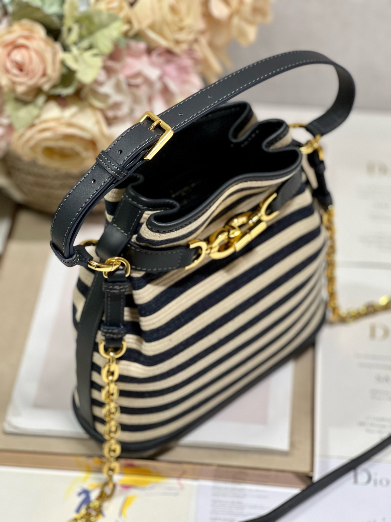 DIOR C'EST 2271 24×10×24.5cm