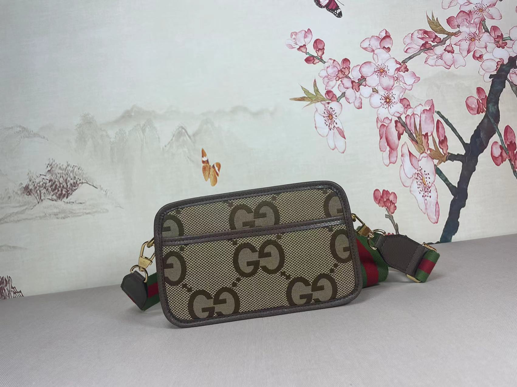 GUCCI Ophidia 696075 22.5x14x7cm