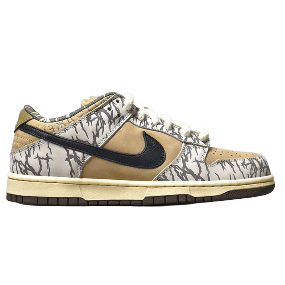 Travis Scott x Nike SB Dunk Low CT5053-010