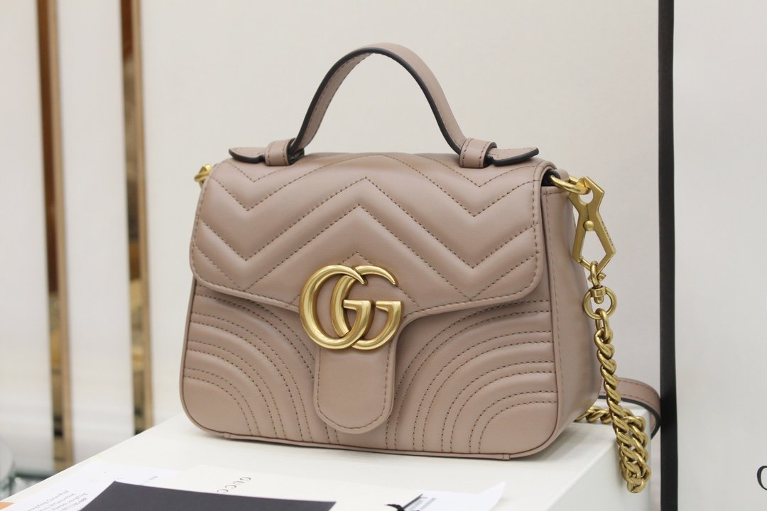 GUCCI Marmont 547260 21*15*8cm