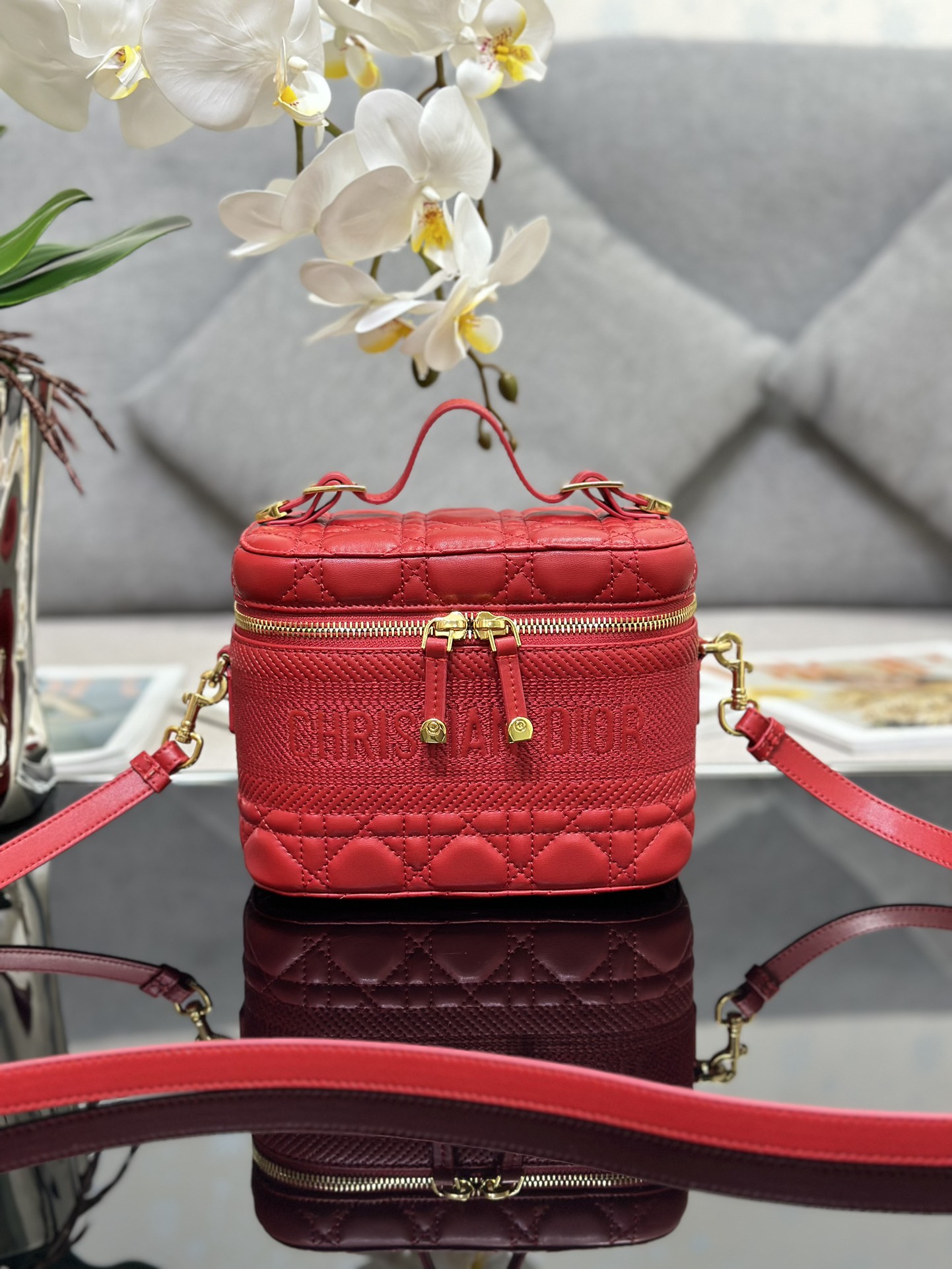 Dior Travel S5488 (5) 18.5  x 13 x 10.5 cm
