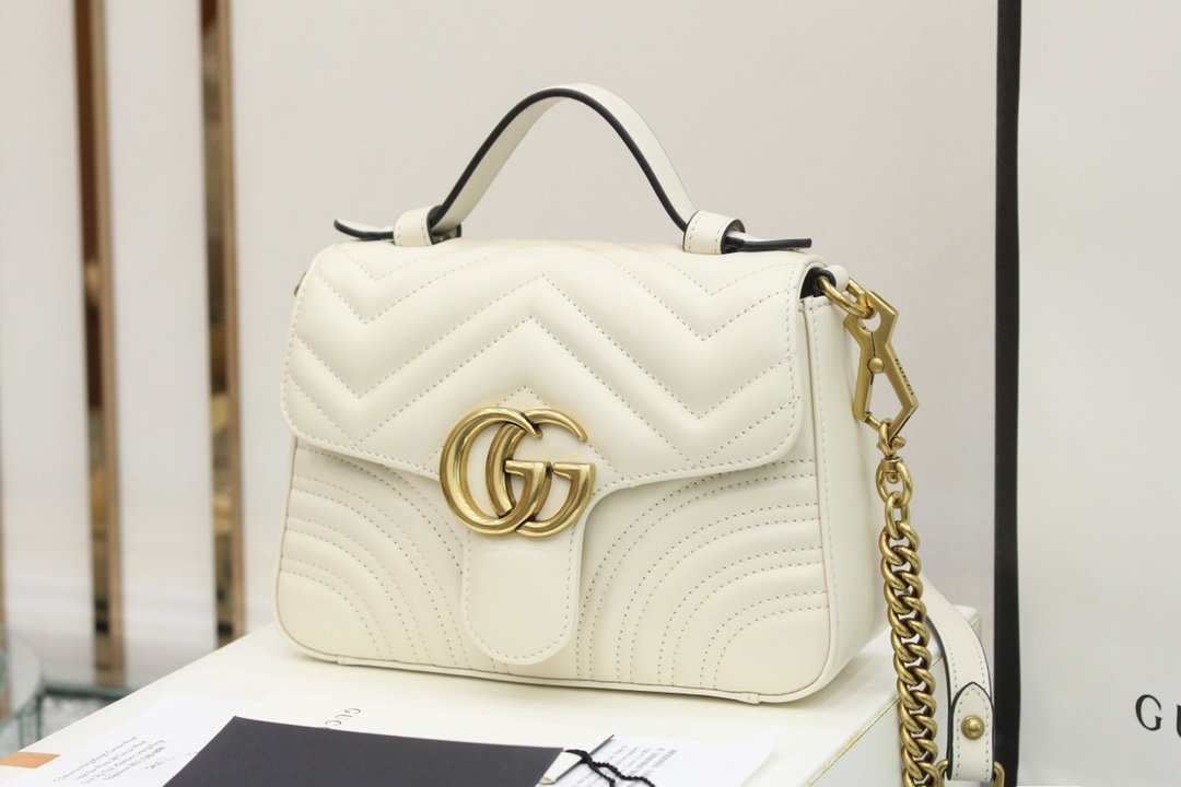 GUCCI Marmont 547260 21*15*8cm