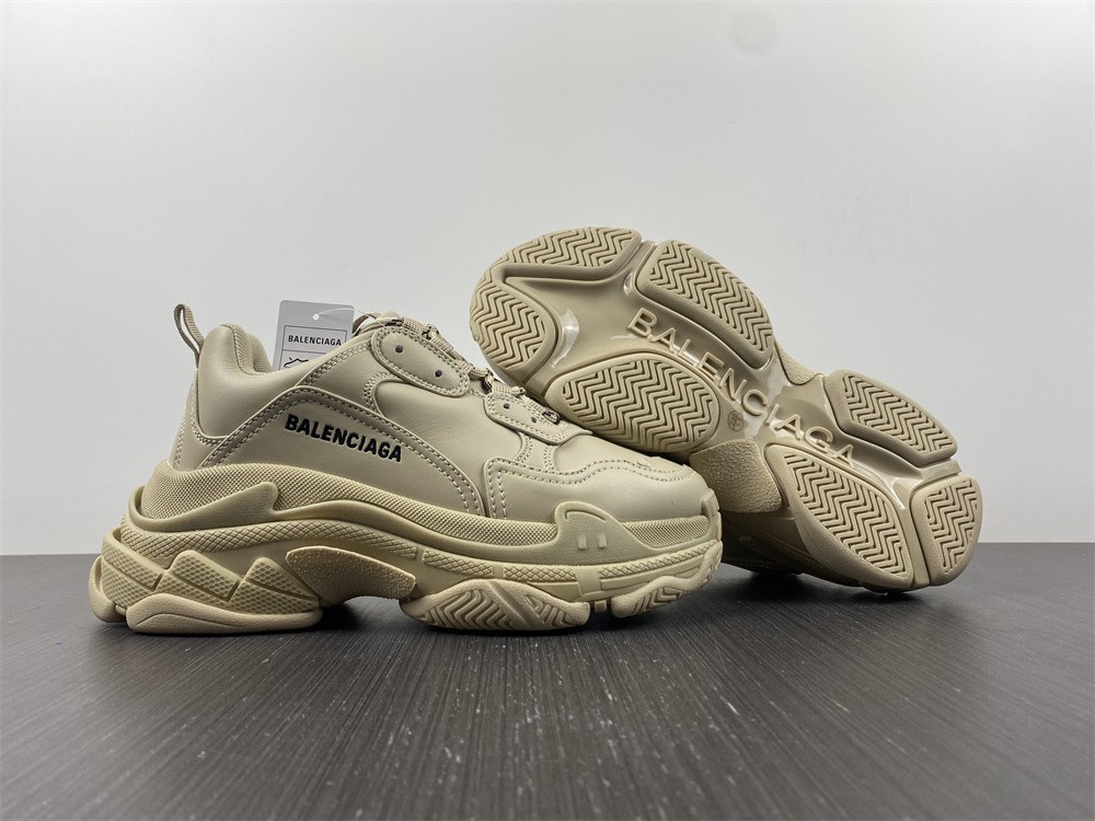 Balenciaga Allover Logo Triple S Creamy Chunky Sneakers/Shoes 524039W2FA19710