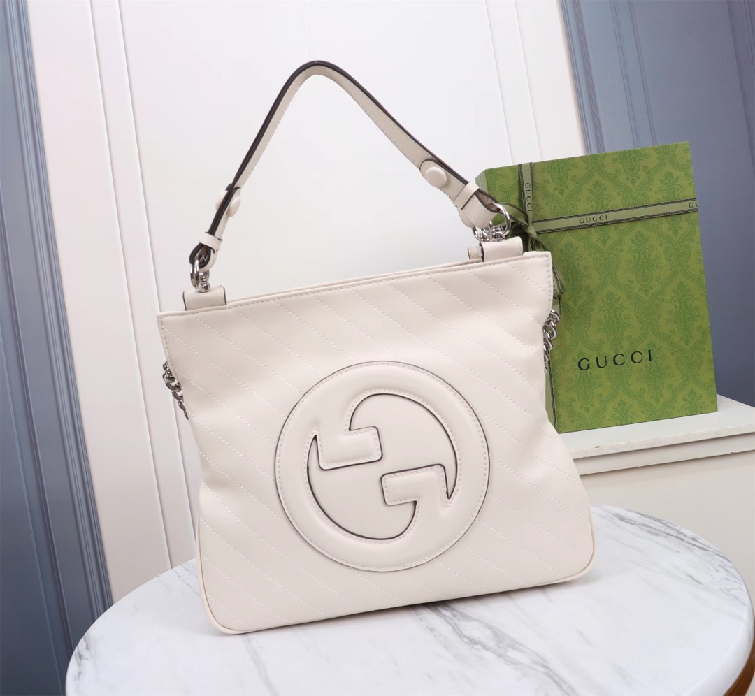 GUCCI 751518 24x30x6cm
