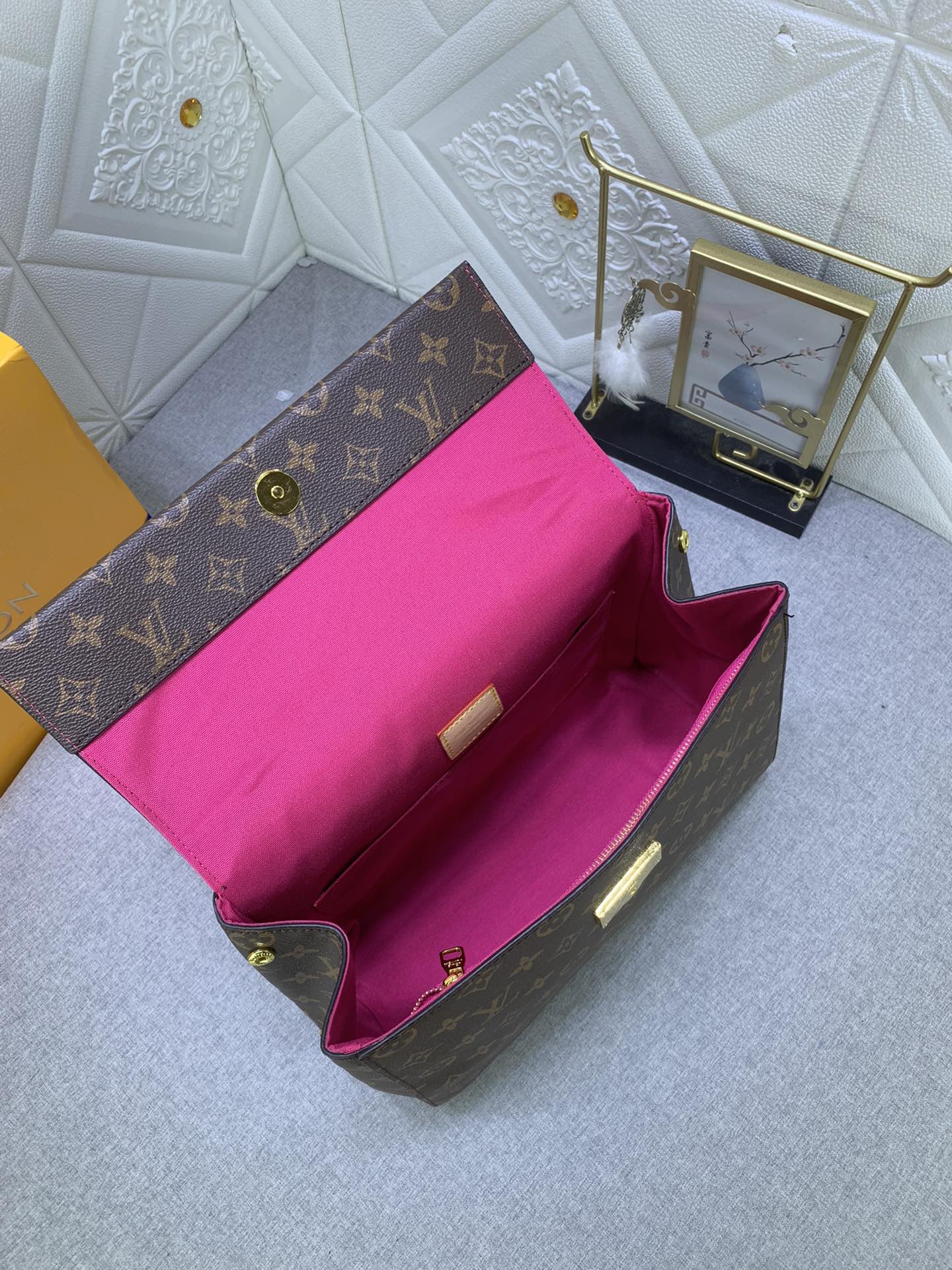 Louis Vuitton Cluny M42735 32.0 x 22.5 x 12.0 cm