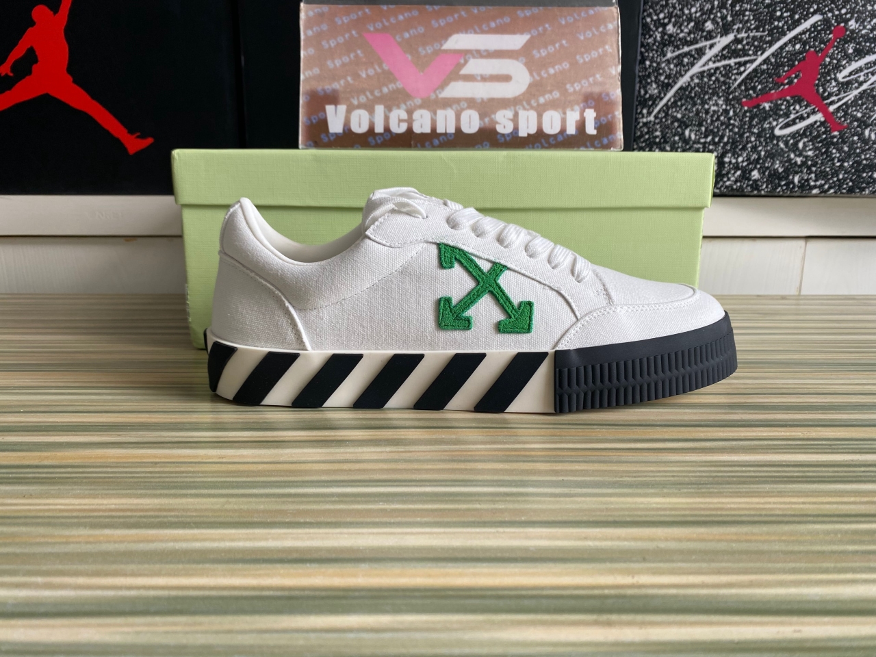 Off-White Vulc Low Canvas White Green