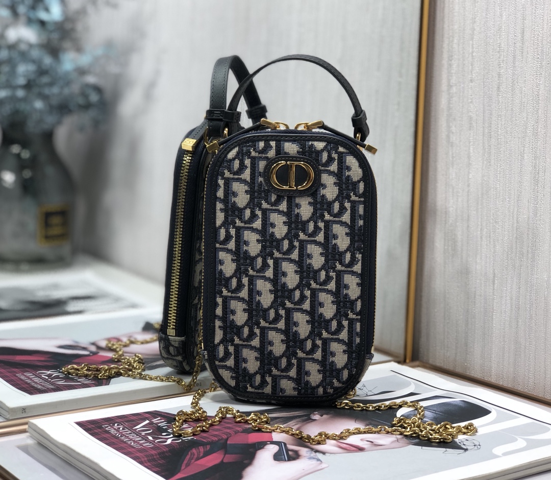 Dior 30 Montaigne 24 (5) 18x10.5x2.5cm