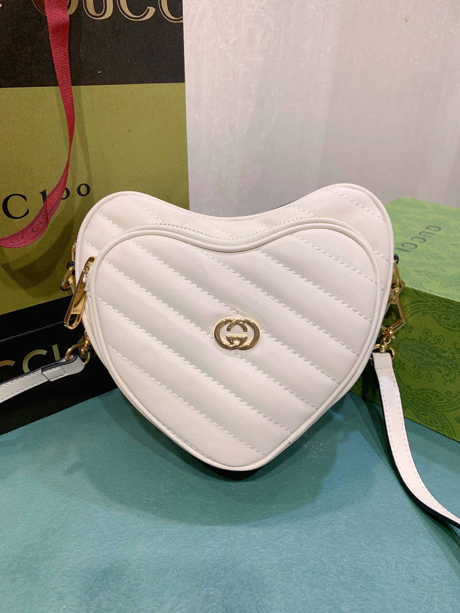 Gucci 751628 20x17.5x6.5cm