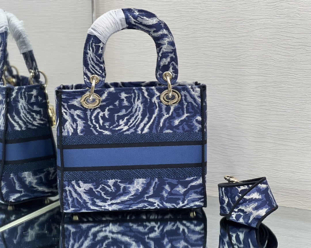 Dior LADY 9027(5) 24x20x11cm