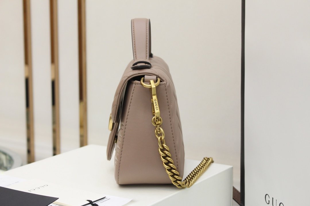 GUCCI Marmont 547260 21*15*8cm
