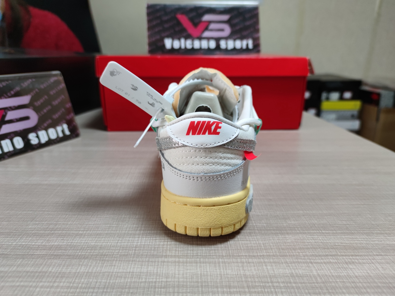 Dunk Low Off-White Lot 1 DM1602 127