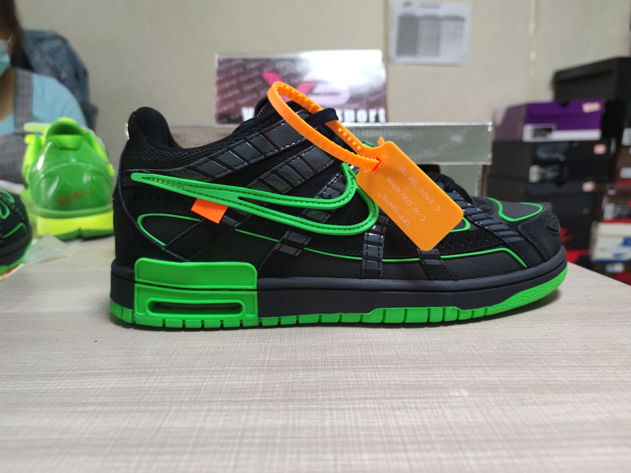 Air Rubber Dunk Off-White Green Strike CU6015-001
