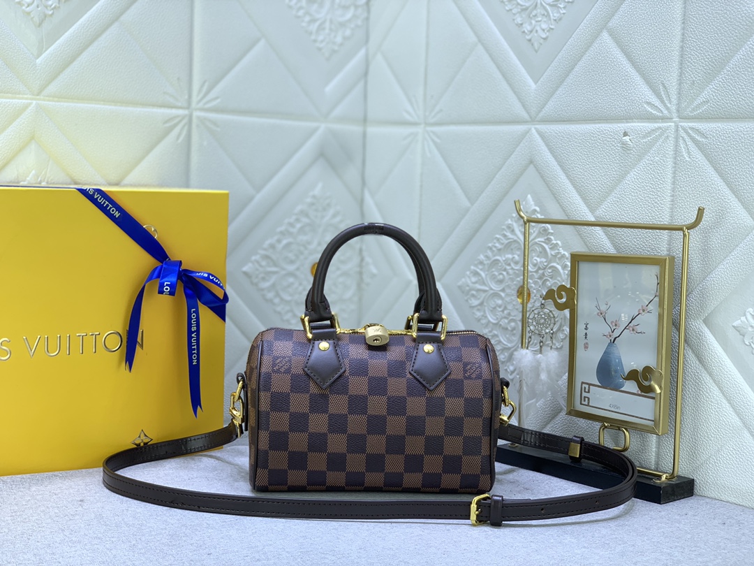 Louis Vuitton Speedy Bandoulière 20 M46222 20.5 x 13.5 x 12cm