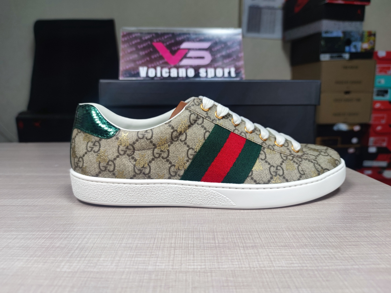 GUCCI Ace GG Supreme Bees 429446