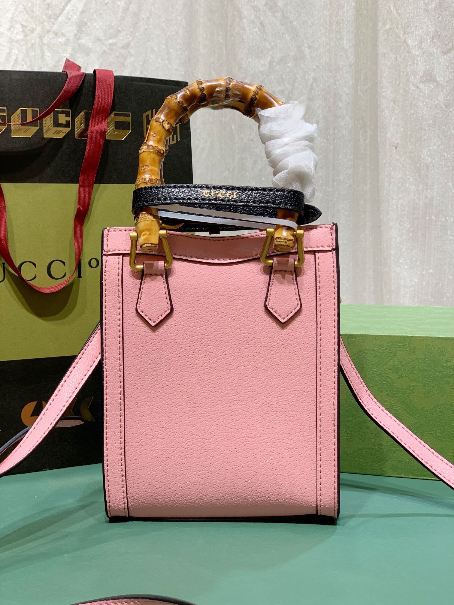 Gucci 739079 15.5x19.5x6cm