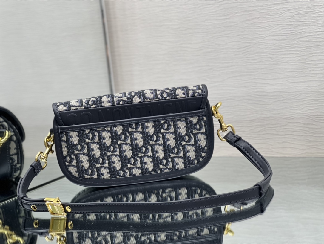 Dior Bobby 9327 (8) 21*5*12cm