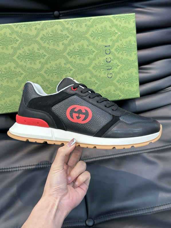 Gucci Men's GG sneakers Black Red