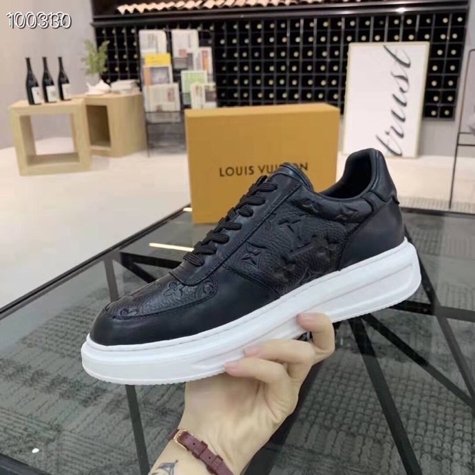Louis Vuitton Vitorlia Sneaker