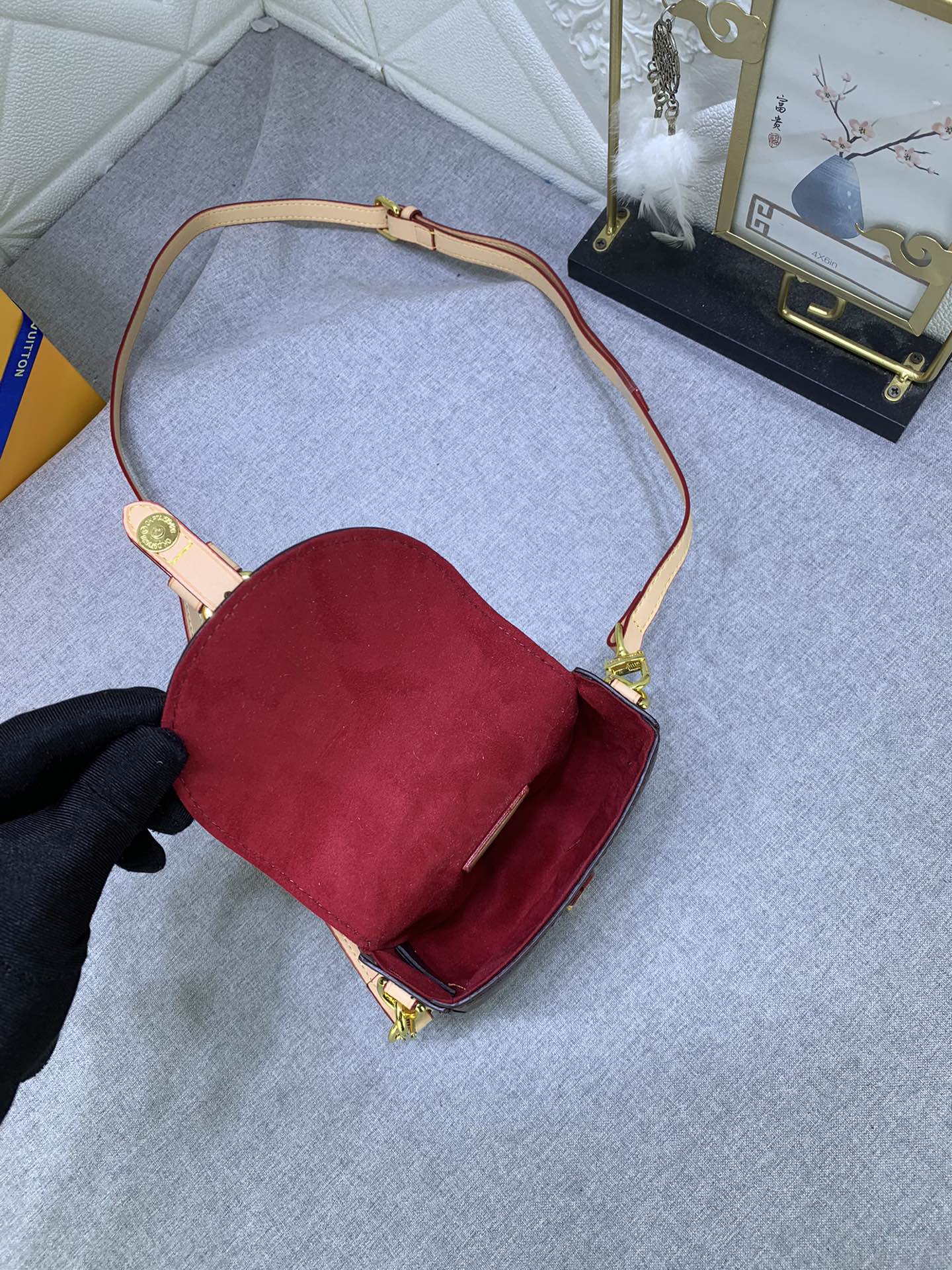 Louis Vuitton Micro Chantilly M46643 12.5 x 13.0 x 4.0cm