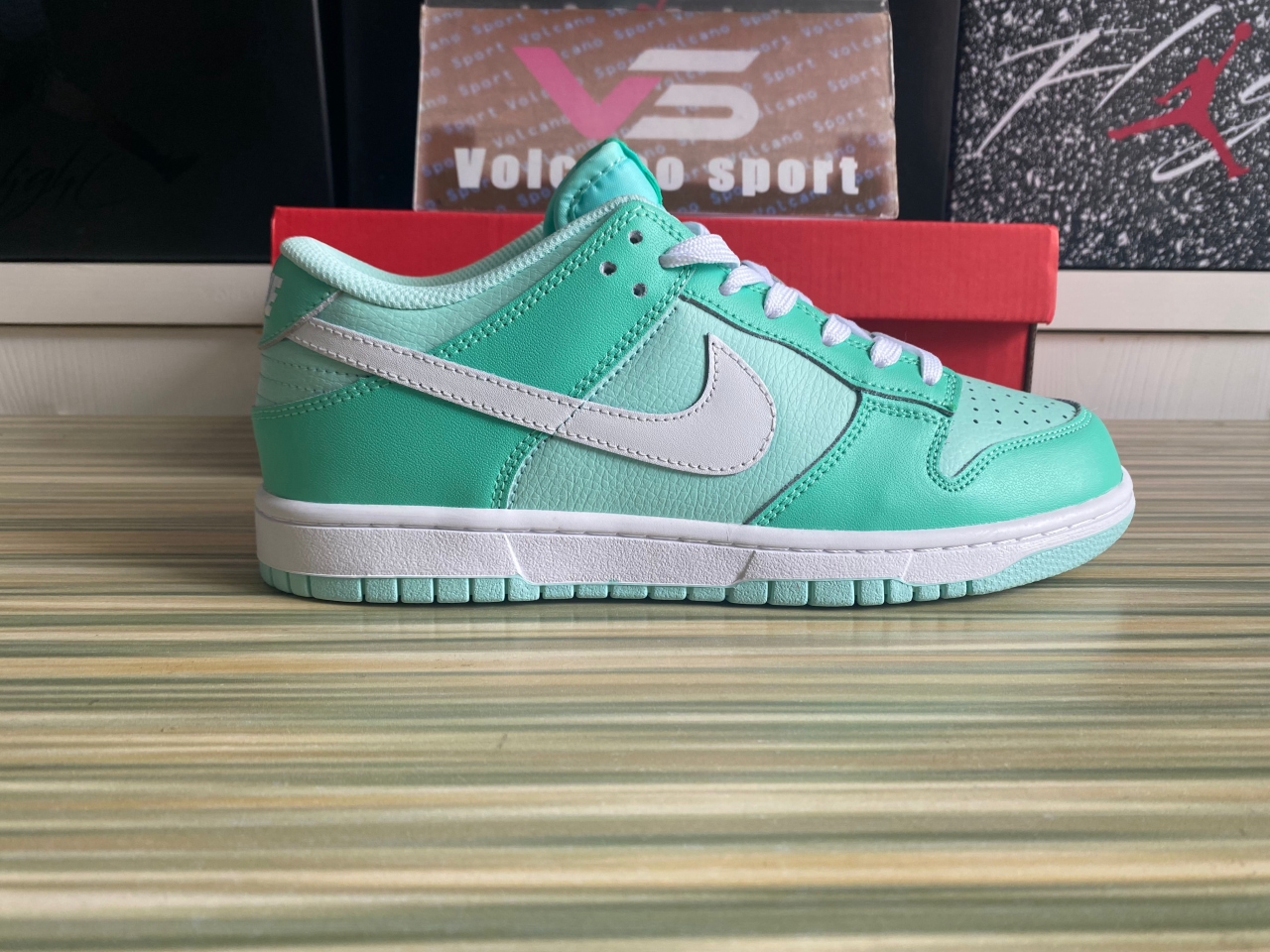 Nike Dunk Low Light Menta DJ6188-301