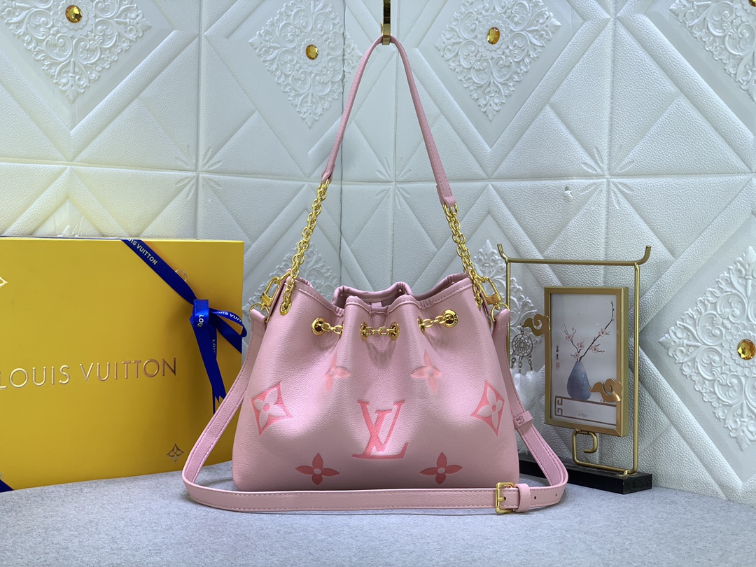 Louis Vuitton Summer Bundle M46545 (3) 28 x 20 x 11.5cm