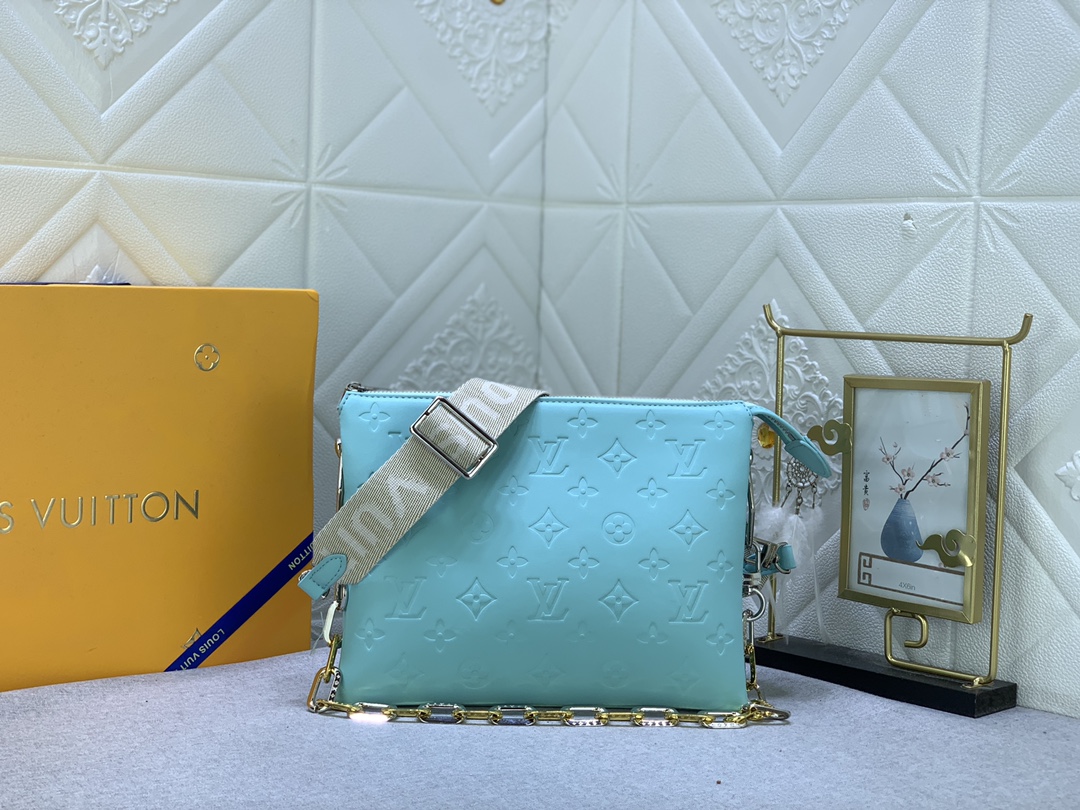 Louis Vuitton  Mini Soft Trunk M22398 (10) 18.5 x 13.0 x 8.0cm