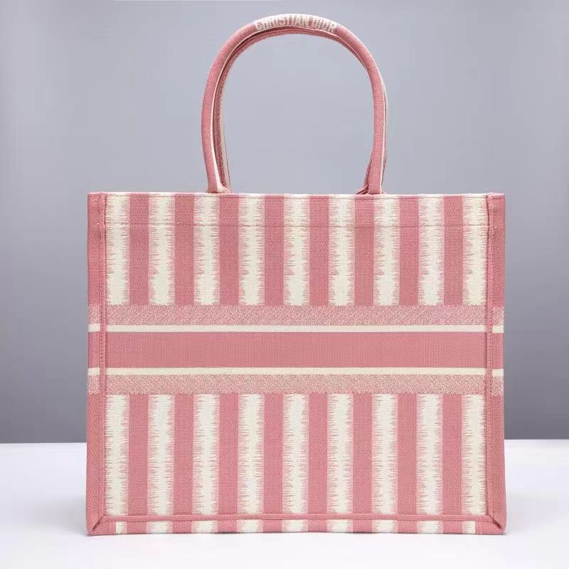 Dior Book Tote 1296(25) 36.5x 28x 17.5cm