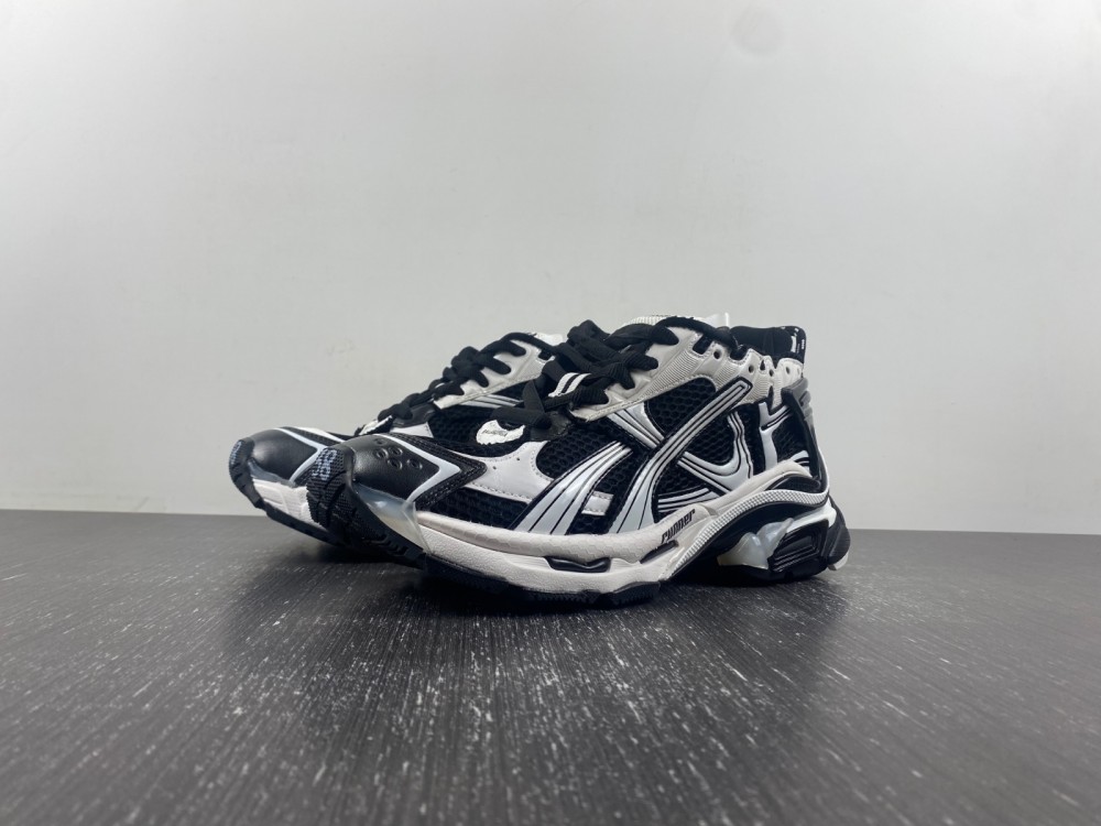 Balenciaga 772774-W3RNY-0120