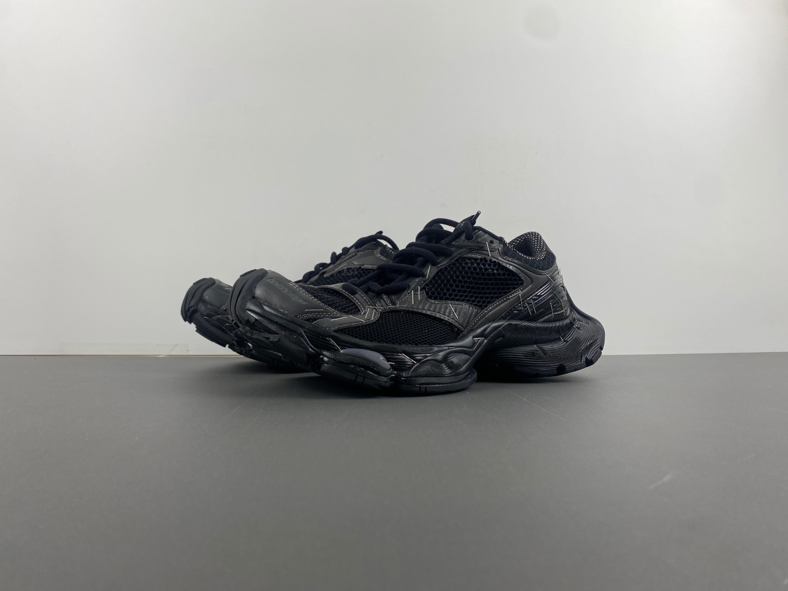 BALENCIAGA Stapler Low Sneakers black 803681_w3st4_1000