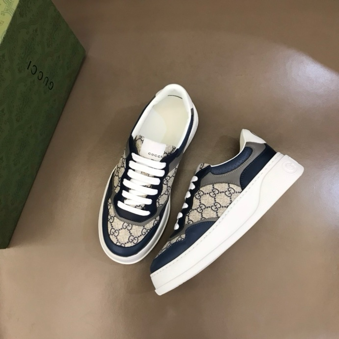 Gucci GG embossed sneakers Blue Brown