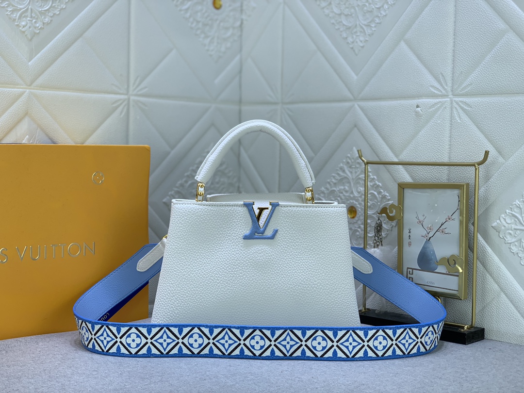 Louis Vuitton Capucines BB M23064 27x18x9cm