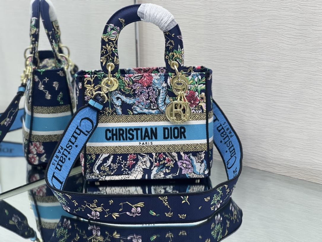 Dior LADY 9027(18) 24x20x11cm