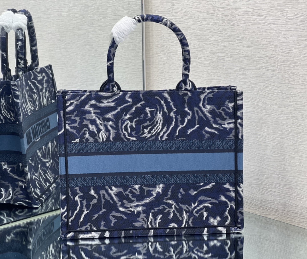 Dior Book Tote 1296(41) 36.5x 28x 17.5cm
