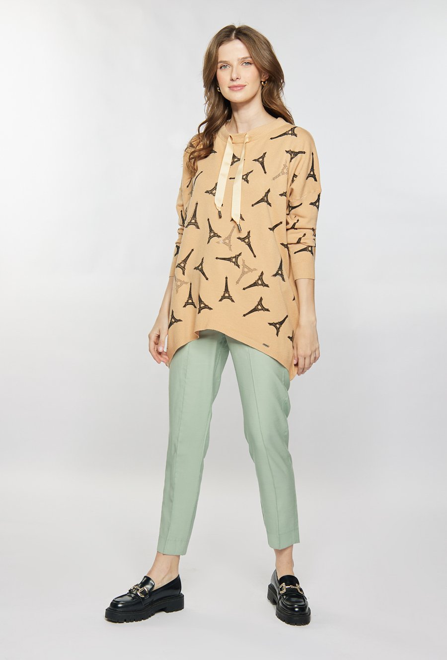 Sweter z wzorem