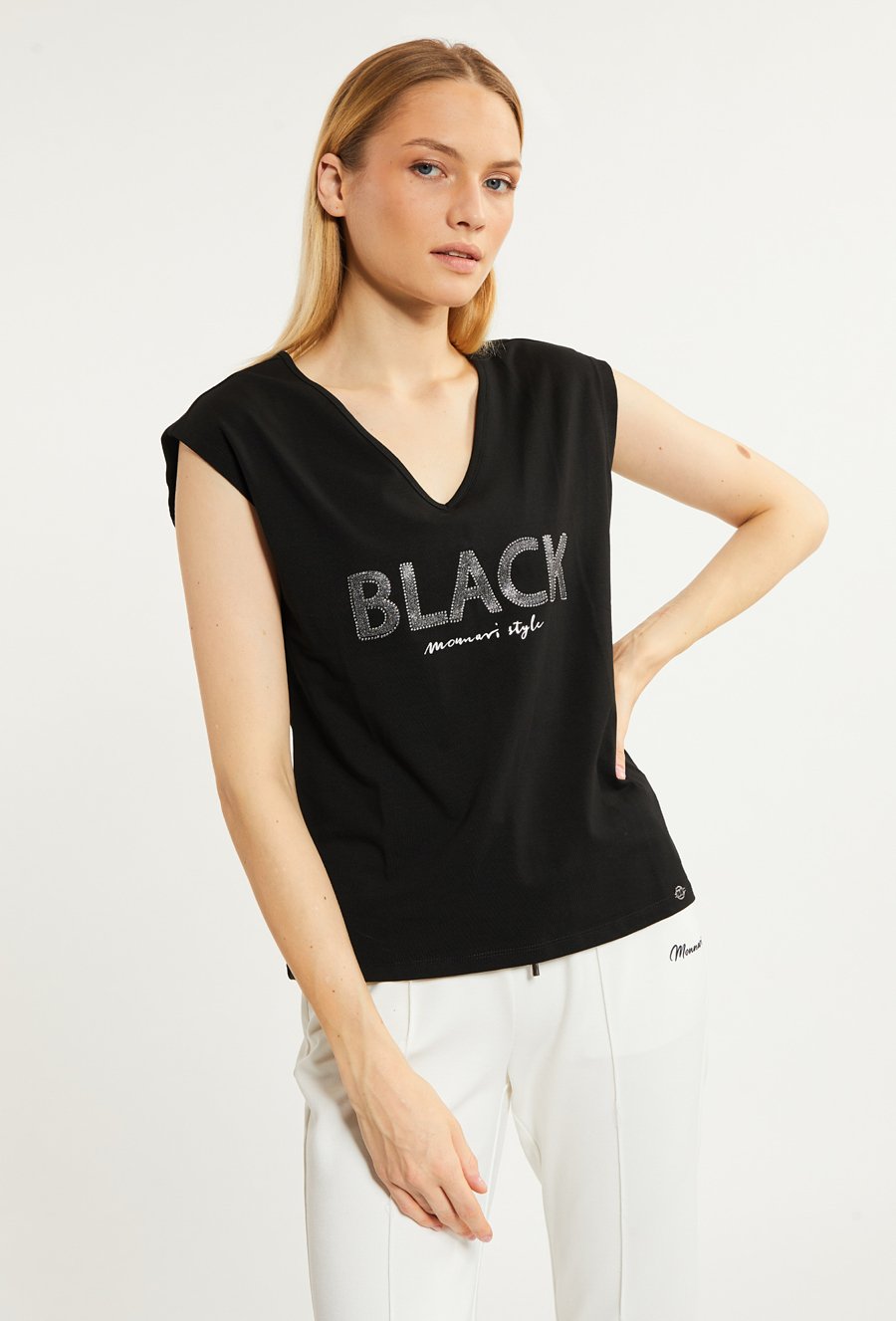 T-shirt damski z błyszczącym napisem