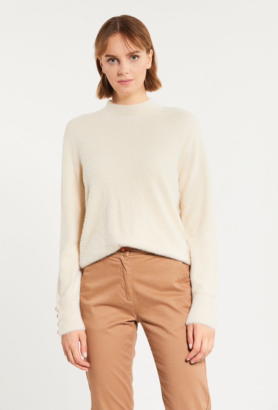 Sweter damski z aplikacją