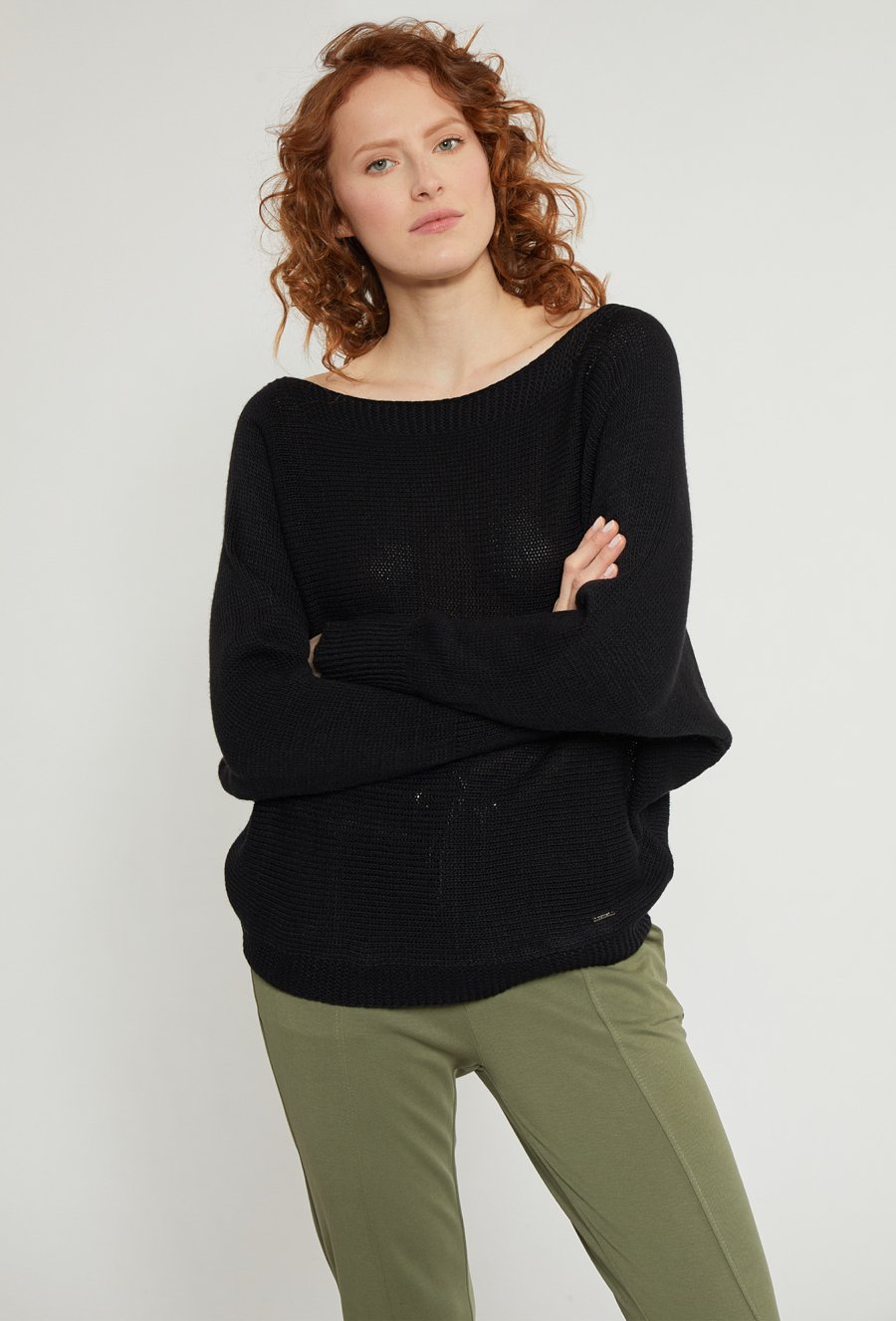 Sweter z wiązaniem z tyłu