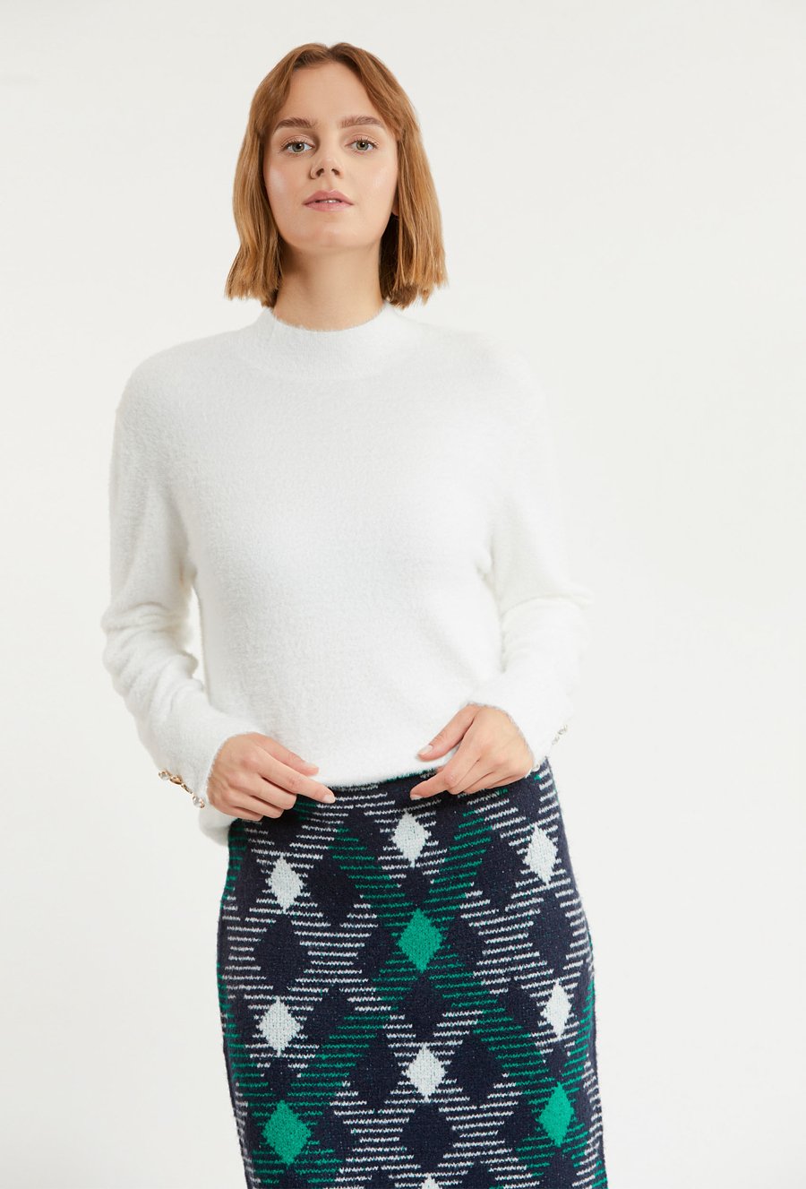 Sweter damski z aplikacją