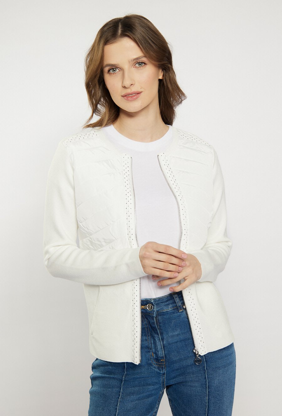 Sweter z pikowanymi wstawkami