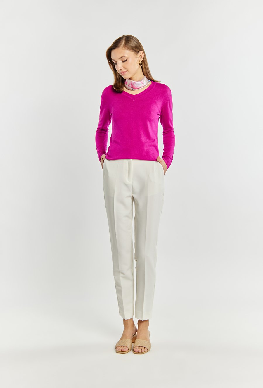 Dopasowany sweter damski