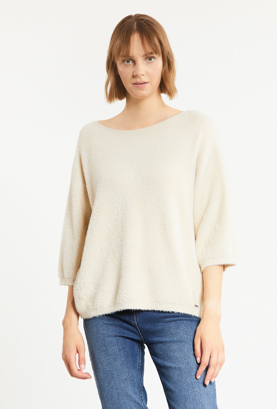 Sweter damski z włosiem