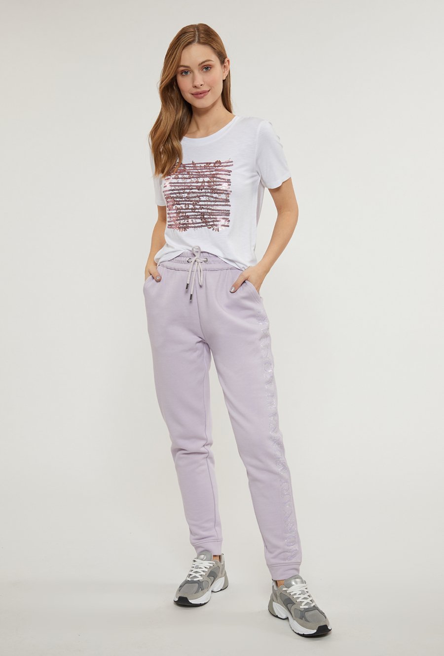 T-shirt damski z cekinową aplikacją