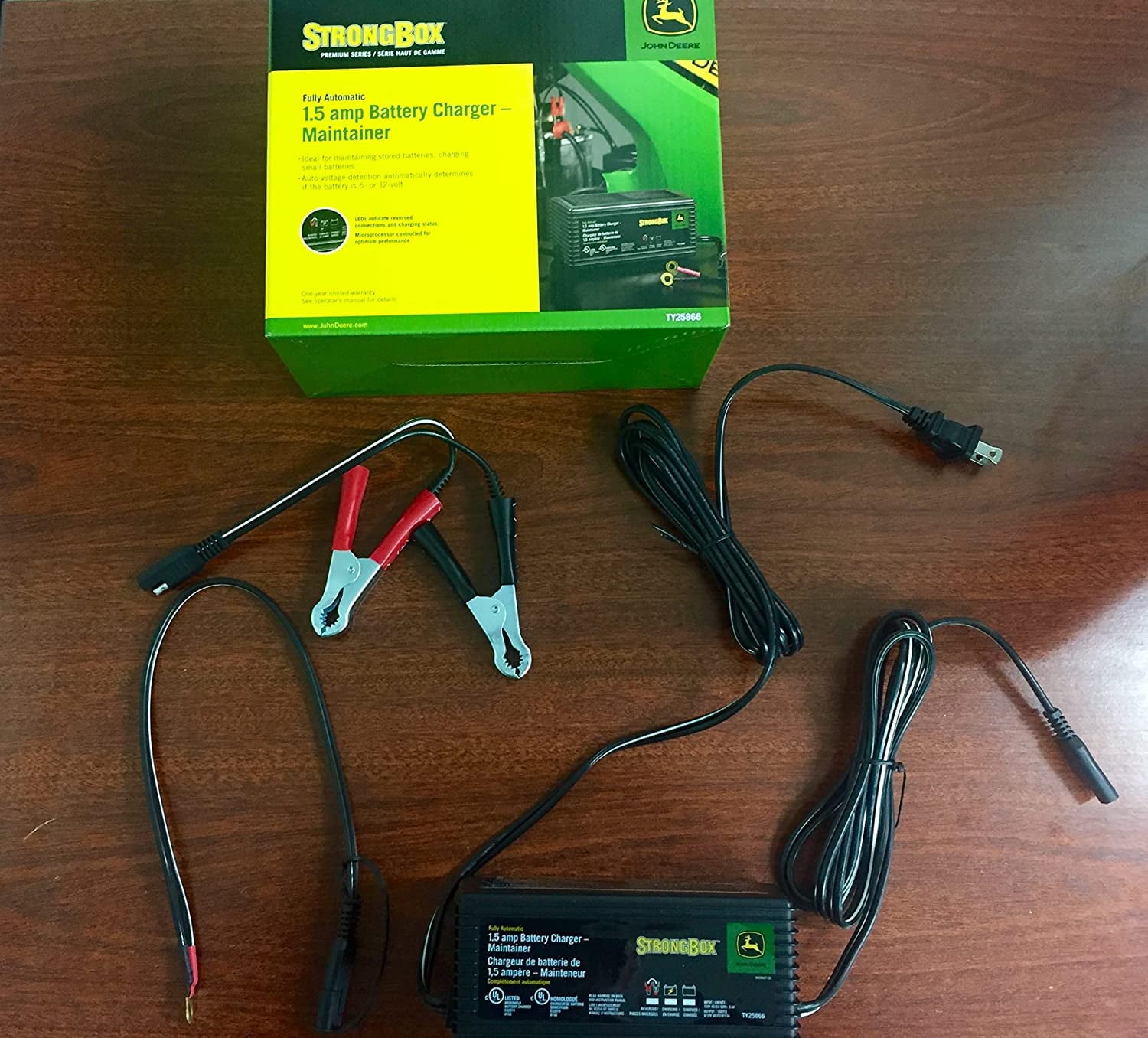 John Deere Fully Automatic 1.5 AMP Battery Charger Maintainer - TY25866