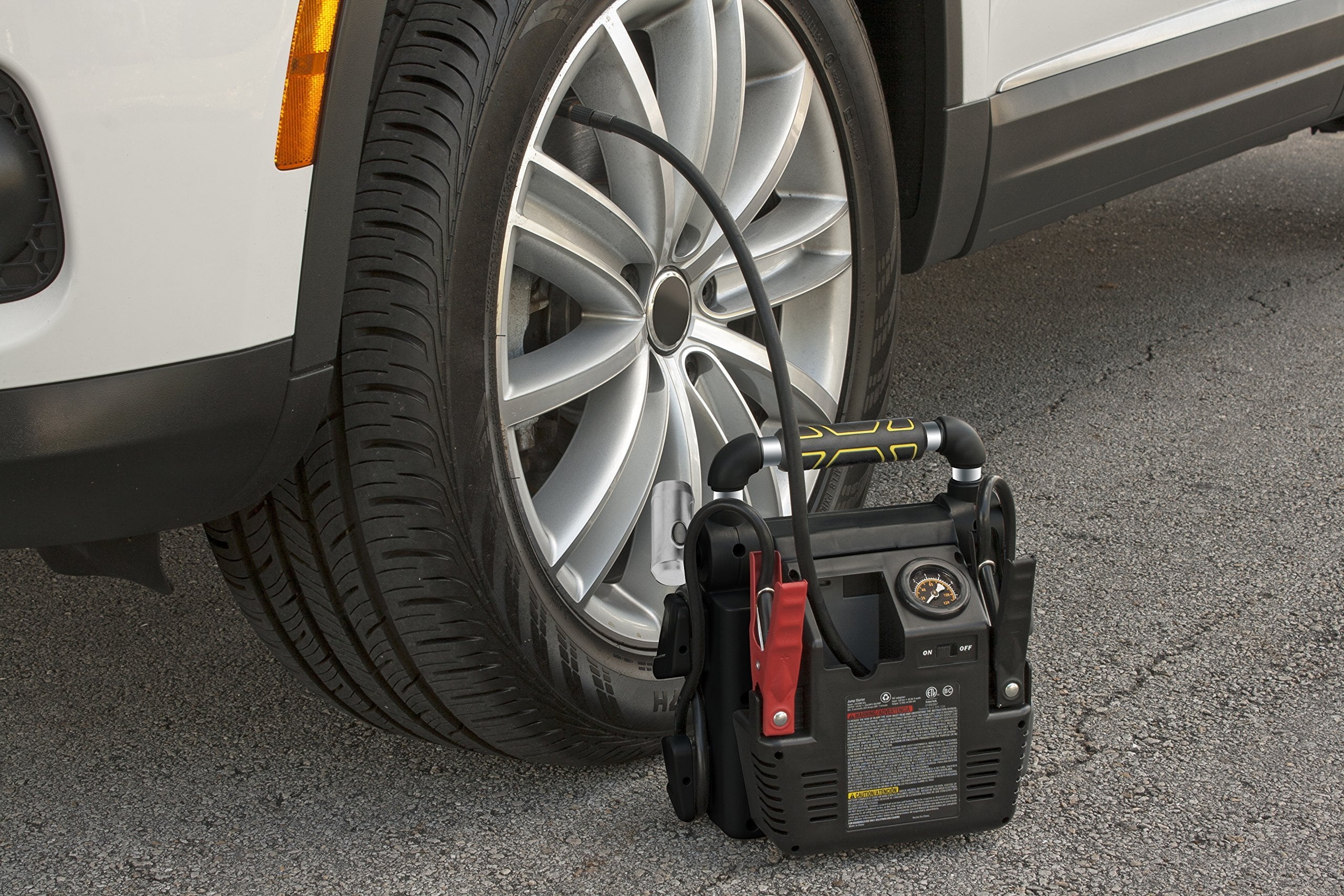 STANLEY J5C09 Power Station Jump Starter 1000 Peak, 500 Instant Amps, 120 PSI Air, Battery Clamps with Compressor