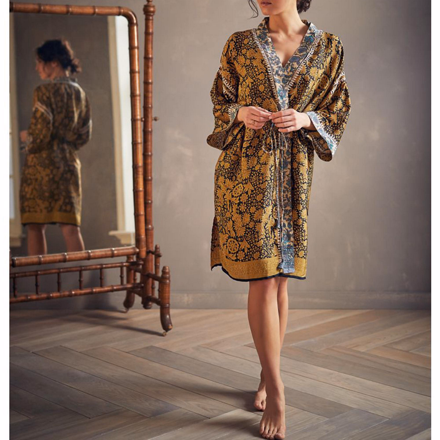 Jaypur Saree Kimono Sunflower Black