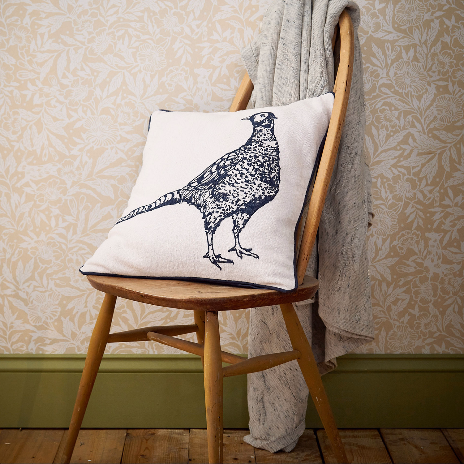 Pheasant Cushion Navy