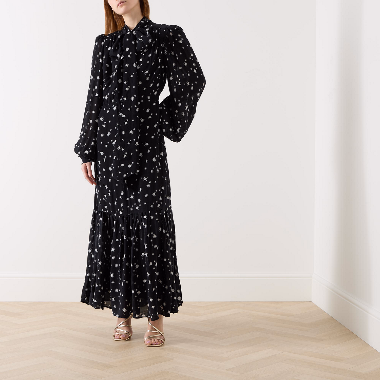 Suzy Star Puff-Sleeved Dress